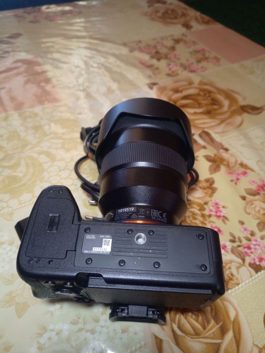 Sony A7 IV yangi sotiladi srochna