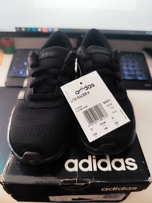 Дамски маратонки  ADIDAS LITE RACER  Оригинални  EU31 ( детски )