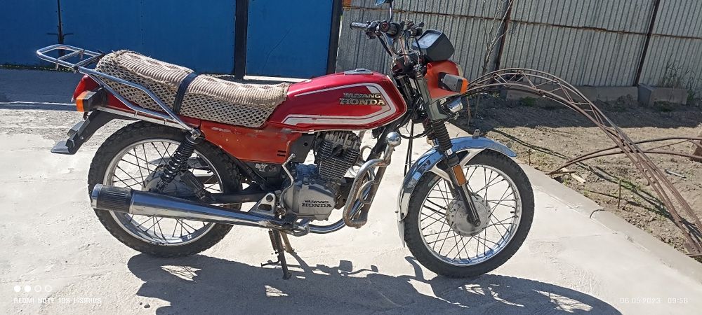 Мотоцикл hands wuyang