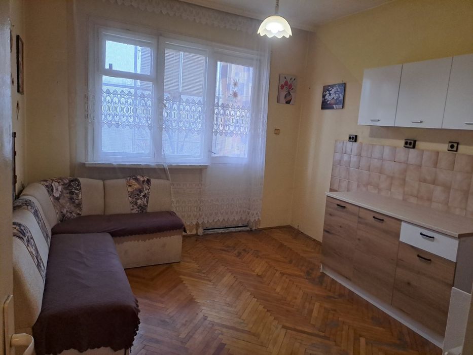 Продава се Четиристаен апартамент в Димитровград - 88 кв.м за 690 €/кв.м - Снимка #1