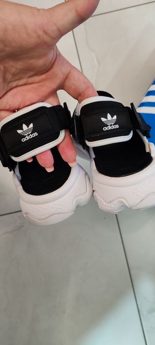 Sandale Adidas 40, 5 unisex