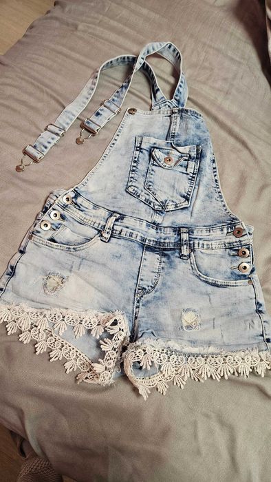 Продавам син гащеризон