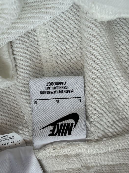 Къси панталони бели Nike