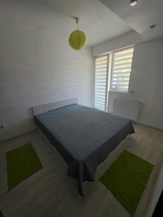 Inchiriere Studio 48mp + balcon, Tractorul