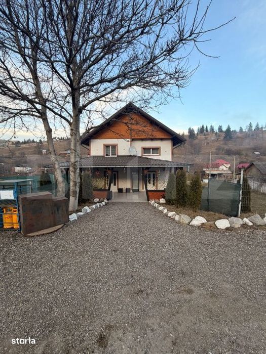 Casa multifunctioanala  100 mp utili, 2000 mp teren, Sadova - Bucovina