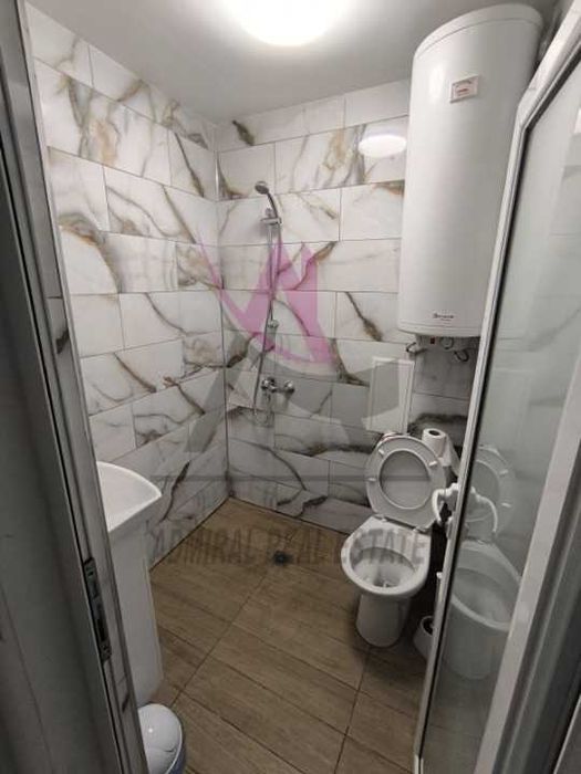 Етаж от къща -Колхозен пазар