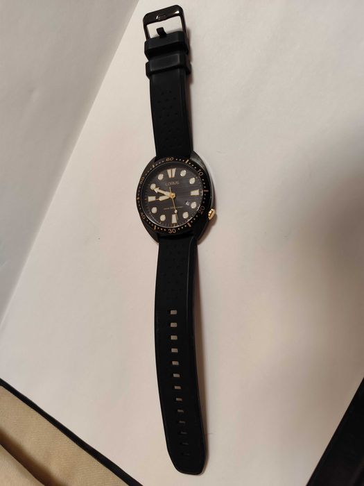 Часовник Lorus RH927LX9