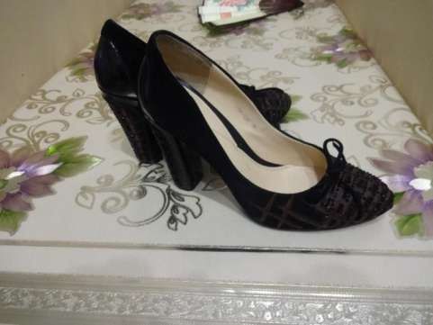 Продам женские туфли