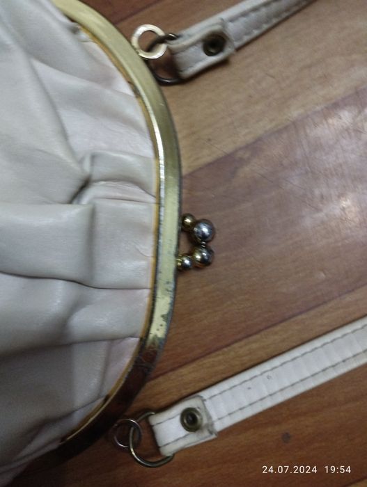 Сумки винтаж театральная, клатчи