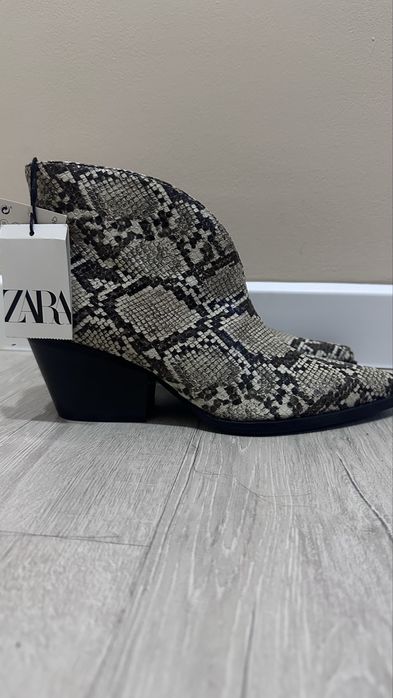 Продам обувь ZARA