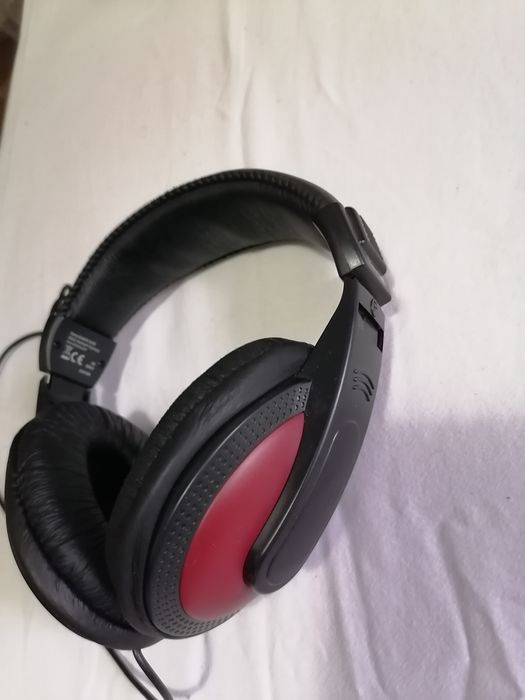 Căști nou preț fix