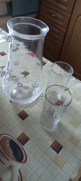 продам тарелки, сервиз( новый)