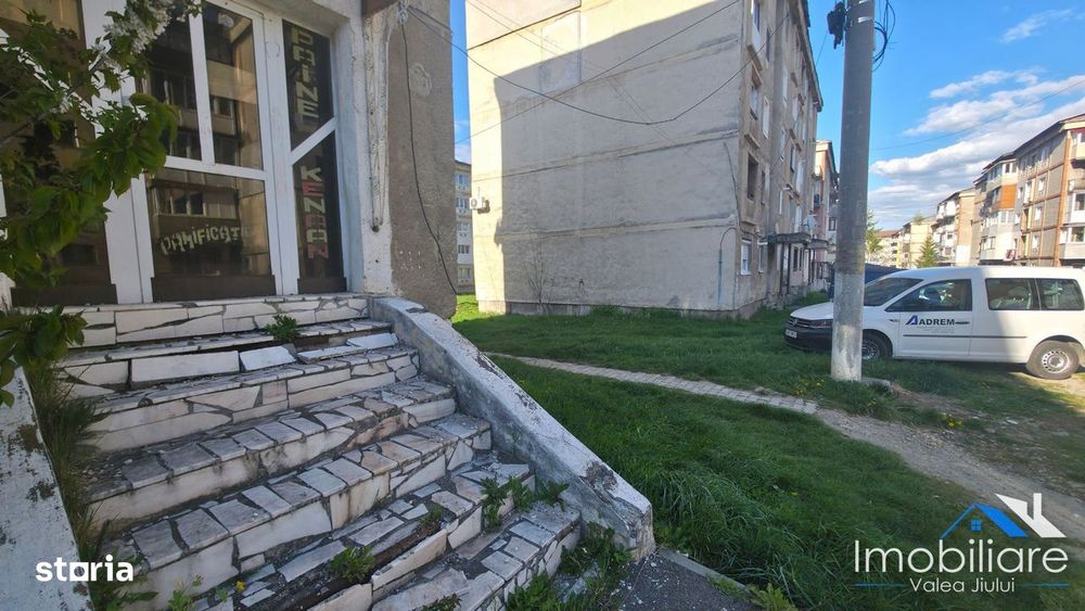 Spatiu comercial / garsoniera – Uricani | Str. Parangului | Parter