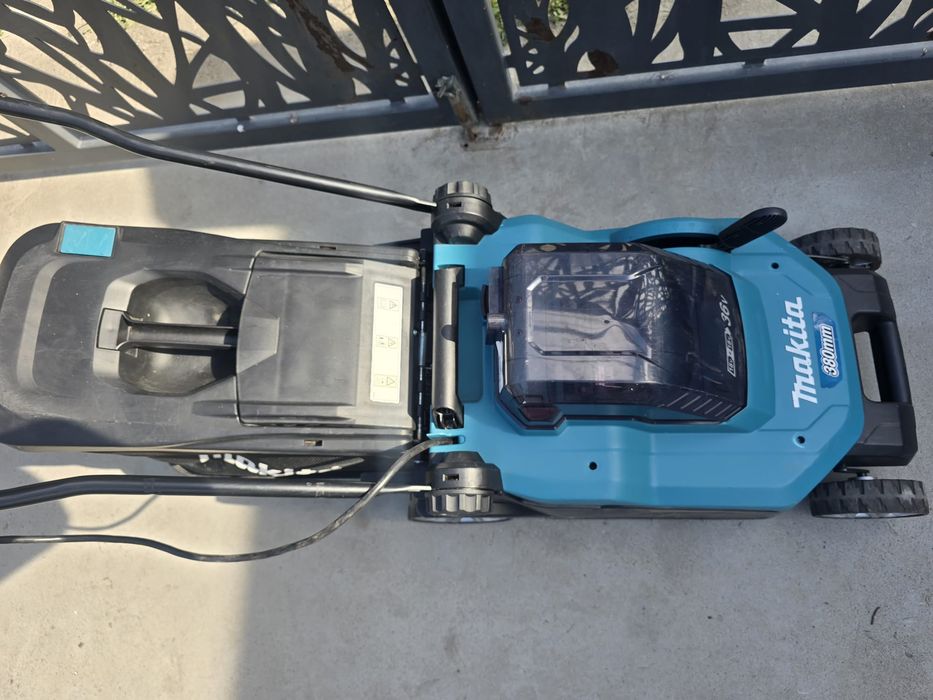 Makita 18+18v (36v )mașină de tuns iarba