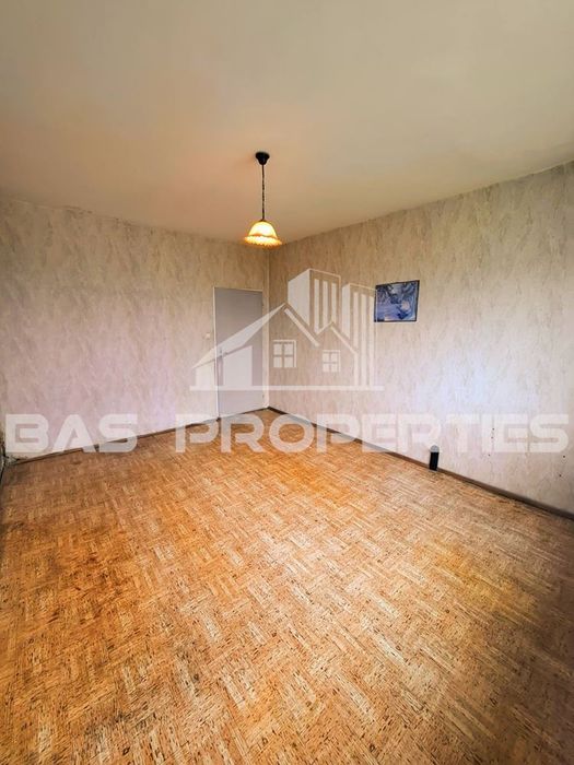 Продава се Тристаен апартамент в София, Надежда 1 - 88 кв.м за 2200 €/кв.м - Снимка #8