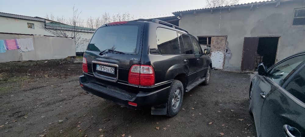 Продаю лексус лх 470. Черныи. Бриллиант.