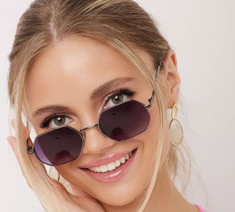 Очки солнцезащитные