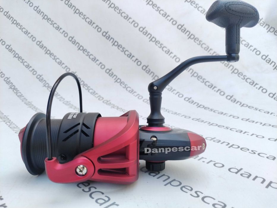 SET 2 Mulinete WindbBlade FOLK Feeder RED RE6000 8 rul tambur LongCast