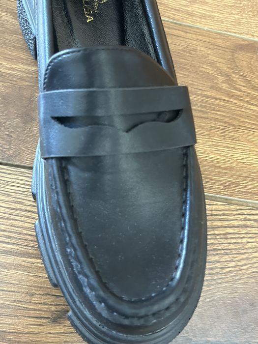 Лоферы женская обувь