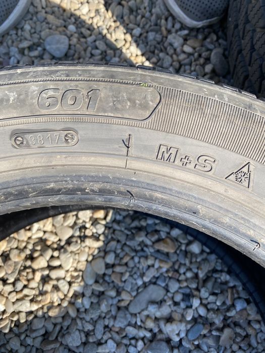 Anvelope iarna 225/50/17