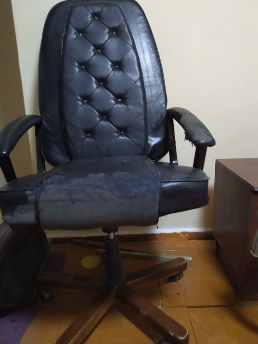 Продается кресло