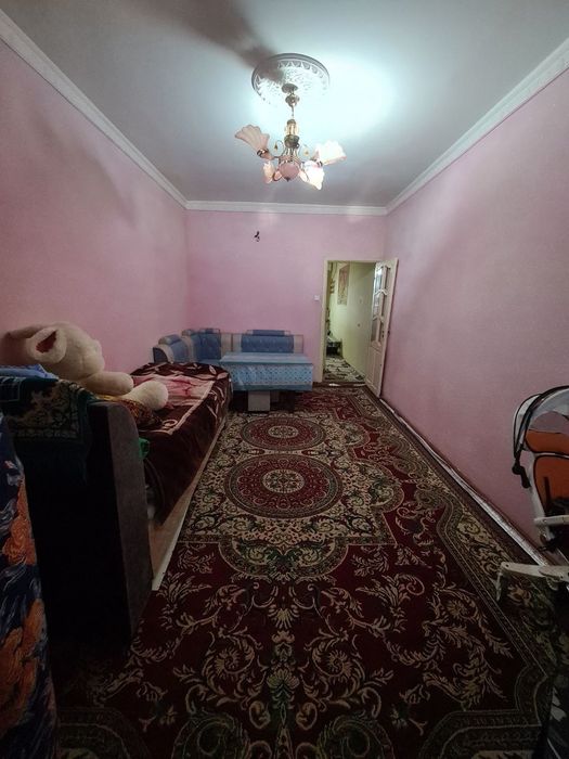 Srochna arzon kvartira sotiladi