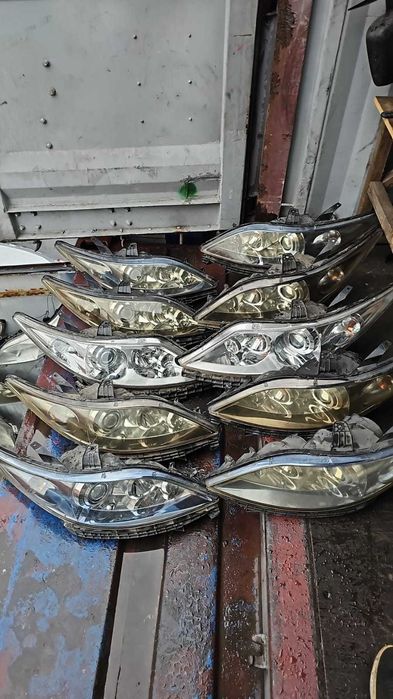 Фары на Хонда elysion