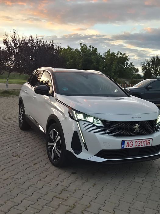 Nissan Qashqai Peugeot 3008 1,5.An 2021,km-75 de mi pecabil ca nou..