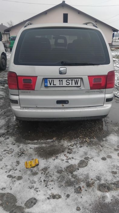 Vând sharan 1.9 tdi