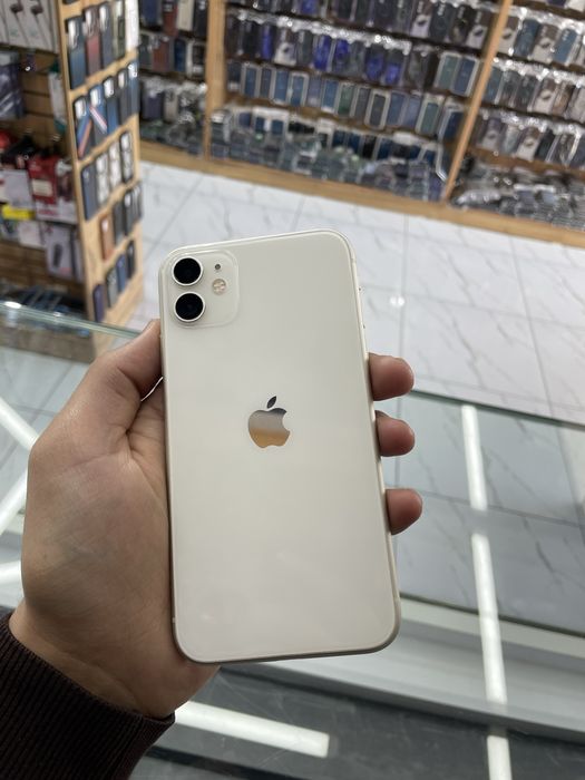iPhone  11  white