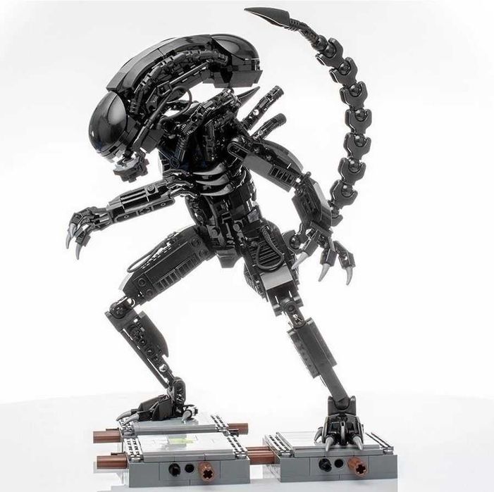 Конструктор Lion King 83040 Чужой Alien