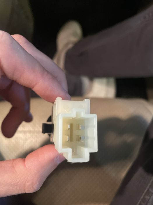 Датчик стоп сигнала мерседес