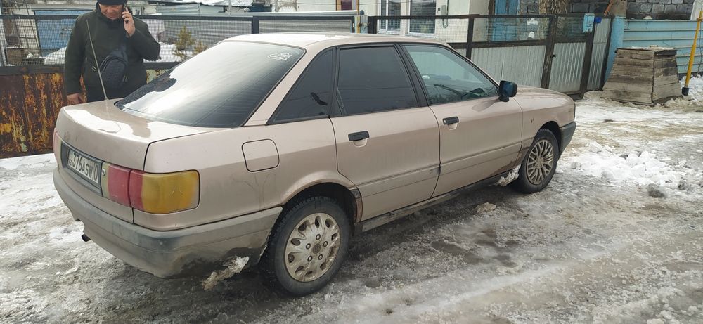Срочно продам Ауди 80