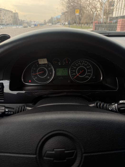 Gentra qora bez lyuk