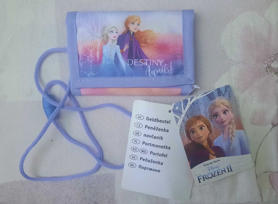 Чисто нови детски портмонета