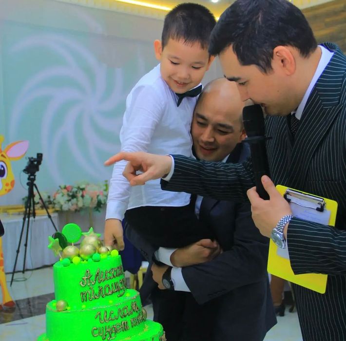 Асаба тамада музыкант