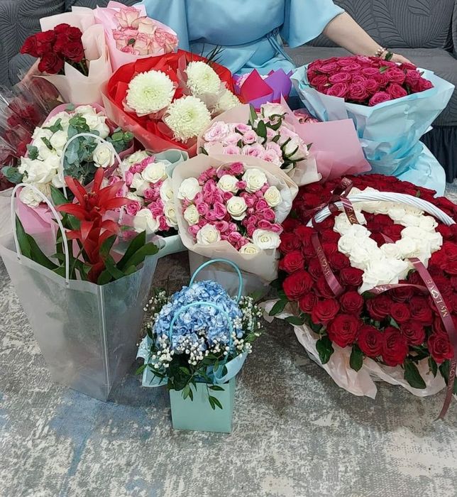 Цветочки б/у продам