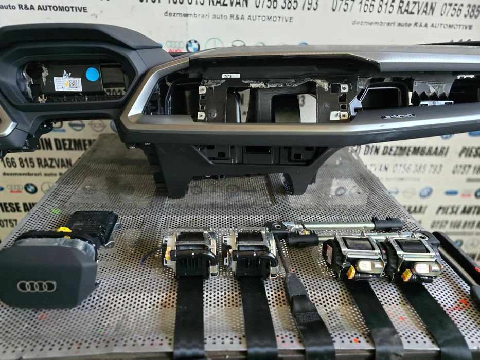 Plansa Bord Kit Airbag Audi Q4 E-Tron 2021-2025 Volan Stanga