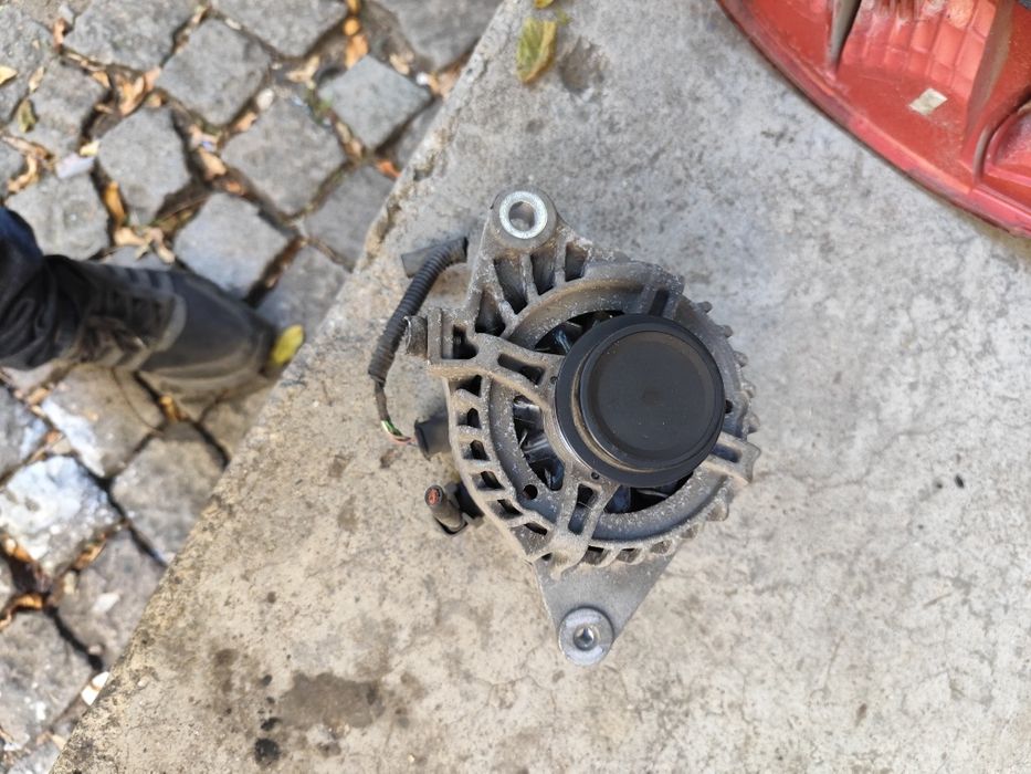 Динамо за toyota auris бензин видите ай от 2006 година и нагоре