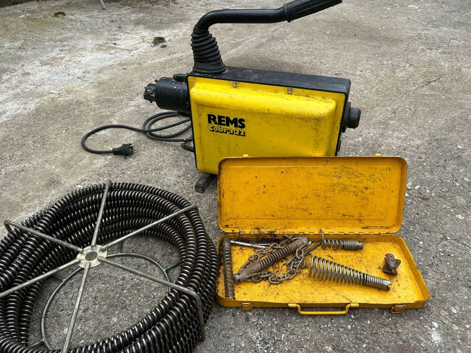 Vând REMS cobra 22