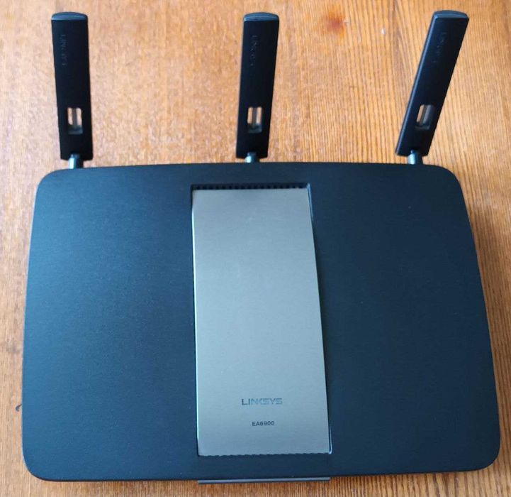 WI-FI Роутер / маршрутизатор LINKSYS EA 6900