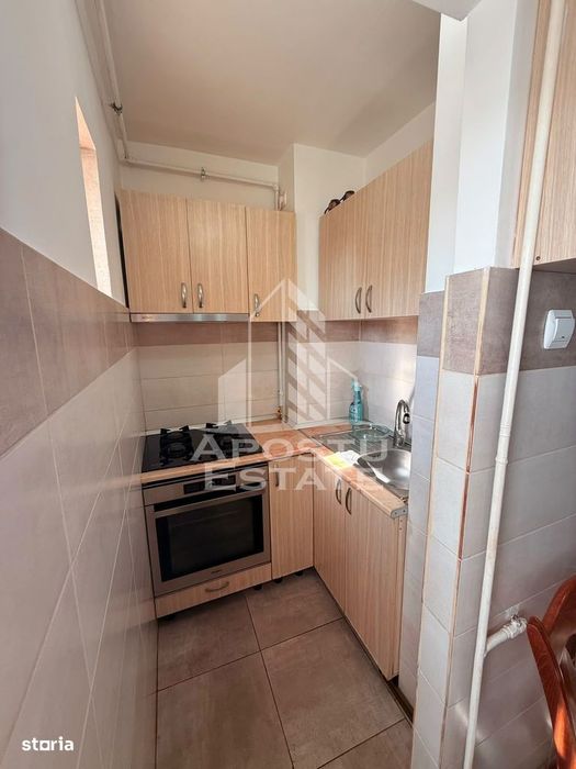 Apartament cu o camera, centrala proprie,  zona Steaua.