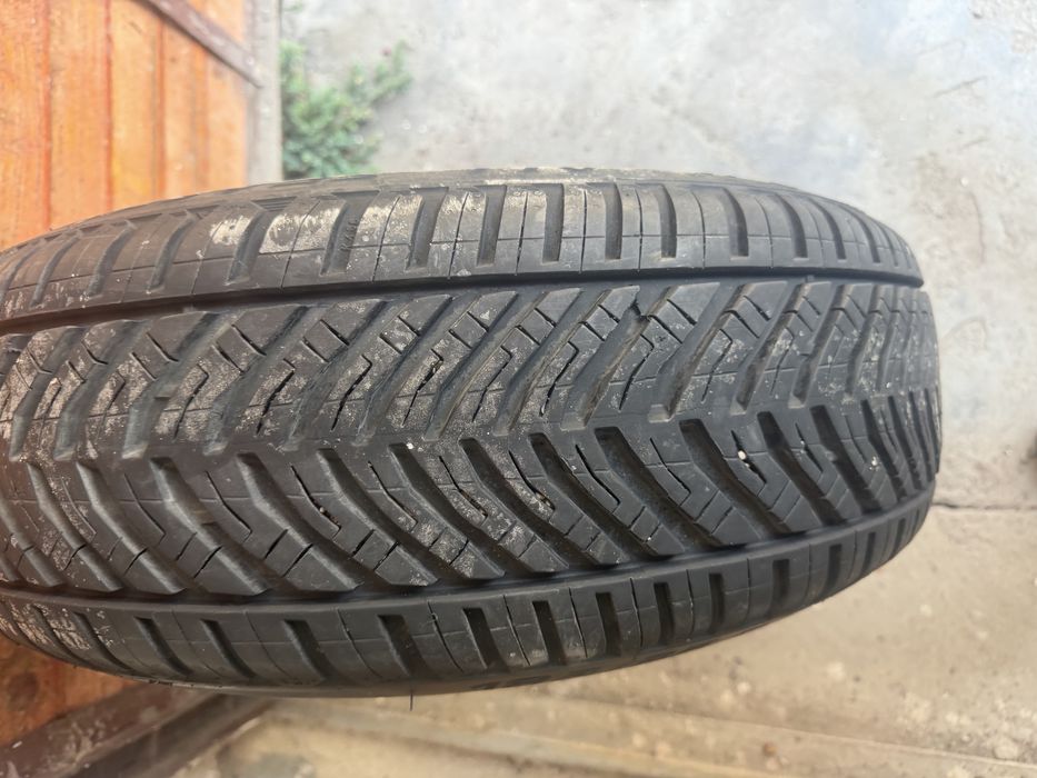 Продавам гуми 15”