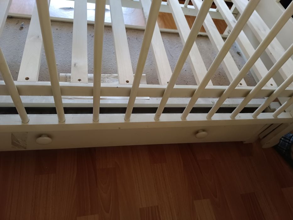 Продам детскую кроватку