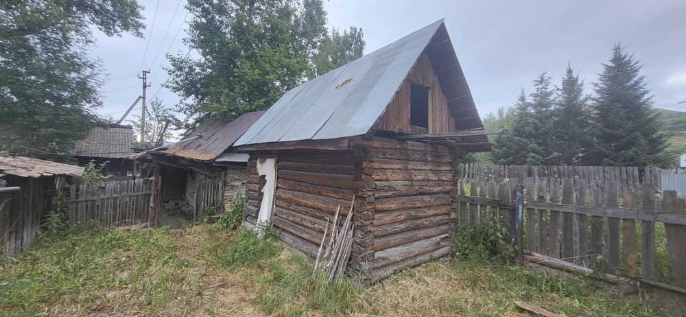 Продам дом в хорошем районе не далеко от города