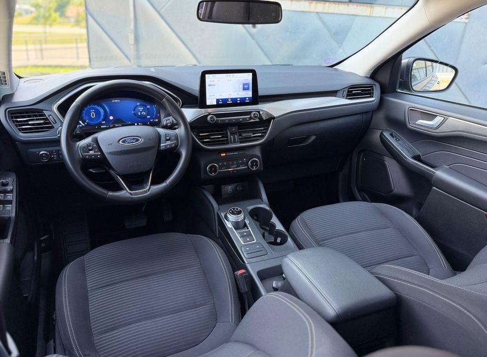 Ford Kuga Hybrid Bord digital Camera marșarier
