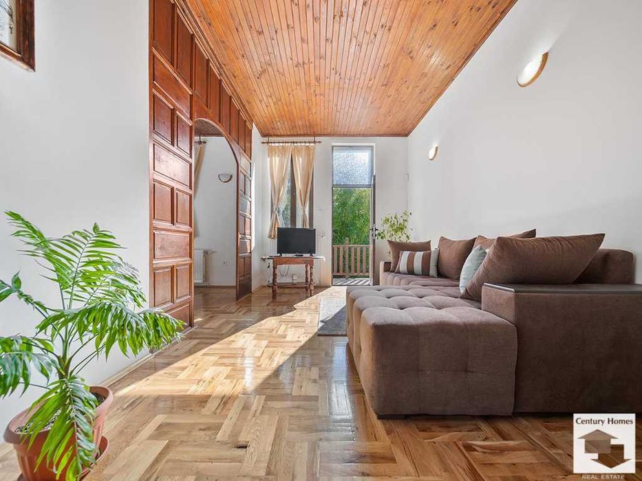 125175 Голям имот с просторна къща, басейн и барбекю в Еленския Блакан