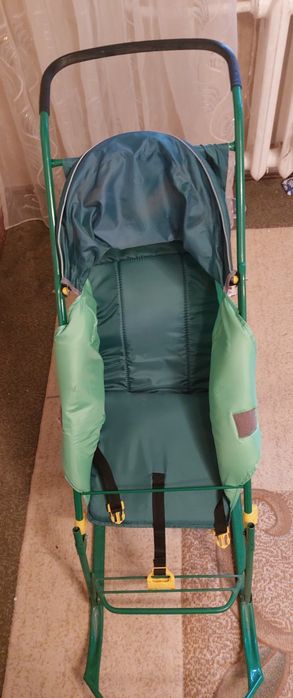 Продаются санки зимние водонепронецаемые