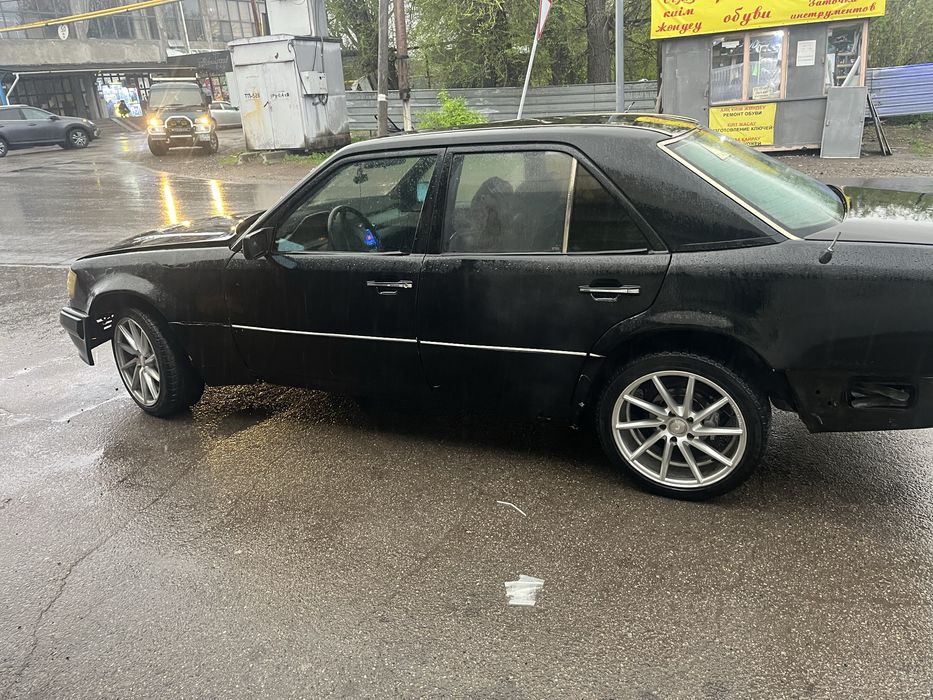 Мерсдес бенз w124