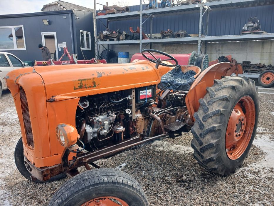 Vând tractor fiat 312 35 cp